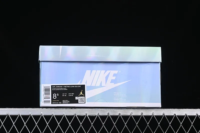 All Categories Air Jordan Jordan Series Basketball Shoes Air Jordan 1 Low Air Jordan 1 Low OG "CNY" AJ1 Joe 1 Year of the Snake Limited Silver Snake Low-top Retro Basketball Shoes HF3144-100